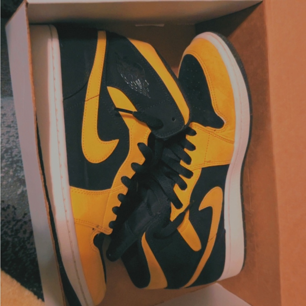 Jordan 1 shoes size 9